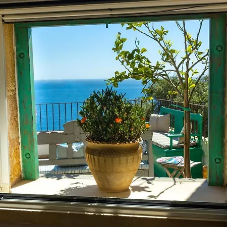 Casa Vacanze De Vita - Amazing View On The Coast Marina Serra Exterior photo